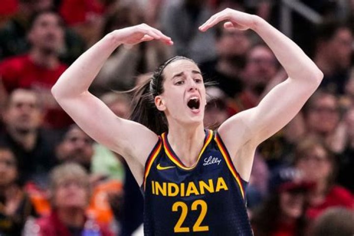 Caitlin Clark makes history while leading Iowa to Big Ten Tournament