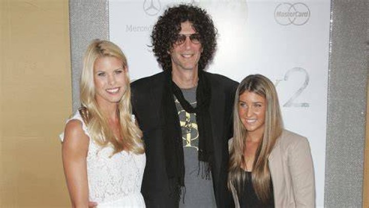 Howard Stern&rsquo;s Daughters Meet His 3 Kids Ashley, Emily, & Deborah