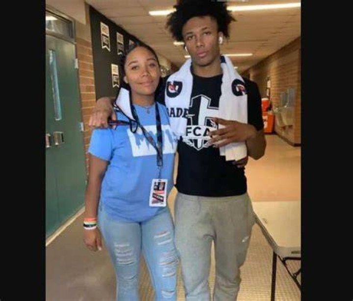 Mikey Williams Sister, Age, Height, Net Worth, College