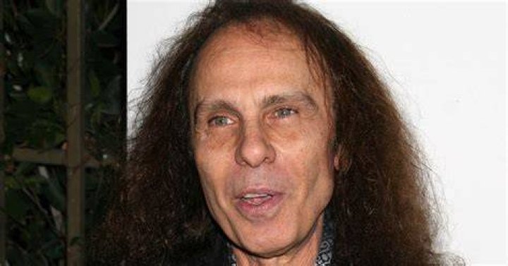 Obtenha Todos Os Detalhes Sobre A Altura De Ronnie James Dio