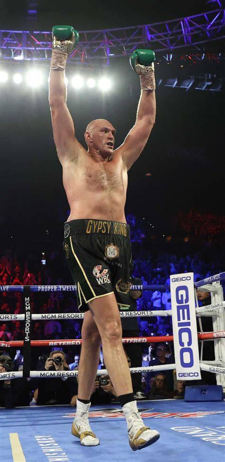 Tyson Fury's Staggering Net Worth: A Boxing Triumph