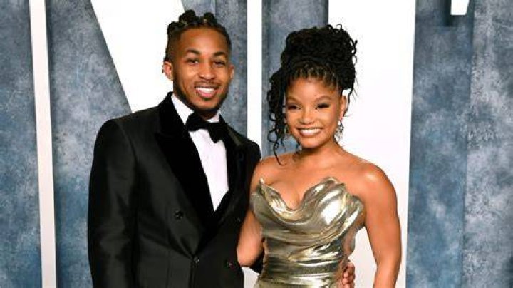 Who Is Halle Bailey Dating Now 2023? Boyfriend, Is She With Jonah Hauer